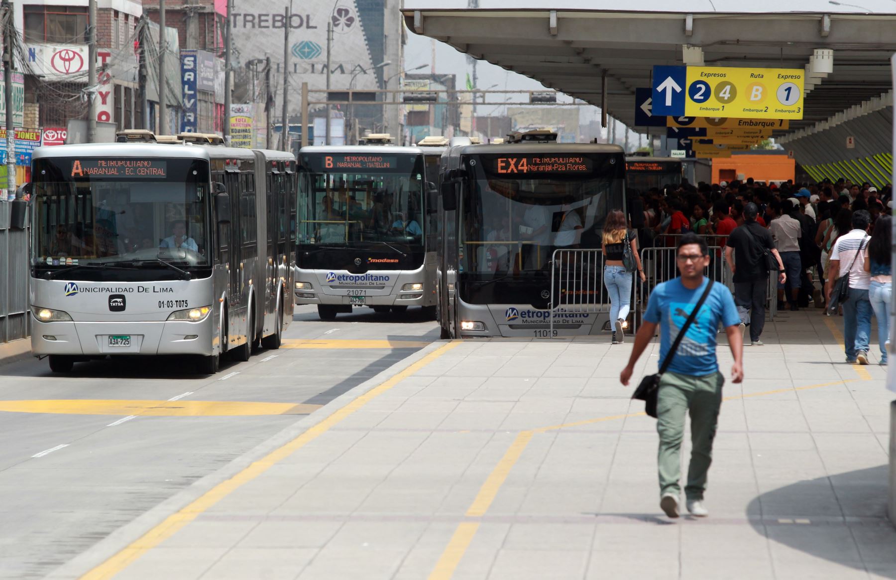 Seguridad del Metropolitano detiene a otro sujeto denunciado por tocamientos  | Noticias | Agencia Peruana de Noticias Andina