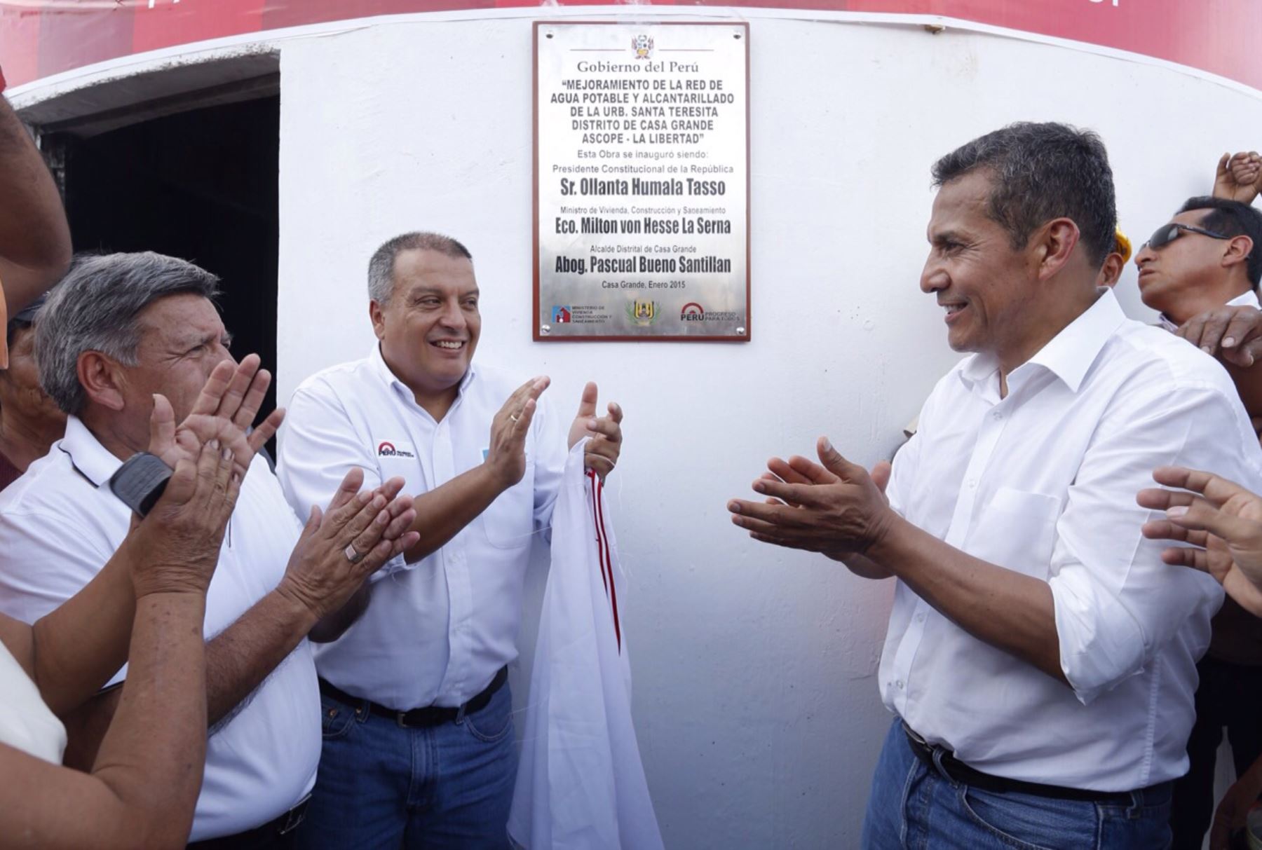 El Presidente Ollanta Humala,  inaugura obras de saneamiento e infraestructura en el distrito de Casa Grande, en la Libertad, que beneficiarán a unos 12,000 pobladores.Foto:ANDINA/MVCS‬/Karel navarro