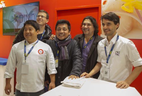 Para Gastón Acurio, las nuevas generaciones de cocineros peruanos tienen en sus manos mantener el amor que tiene el mundo por la gastronomía peruana. ANDINA/Difusión