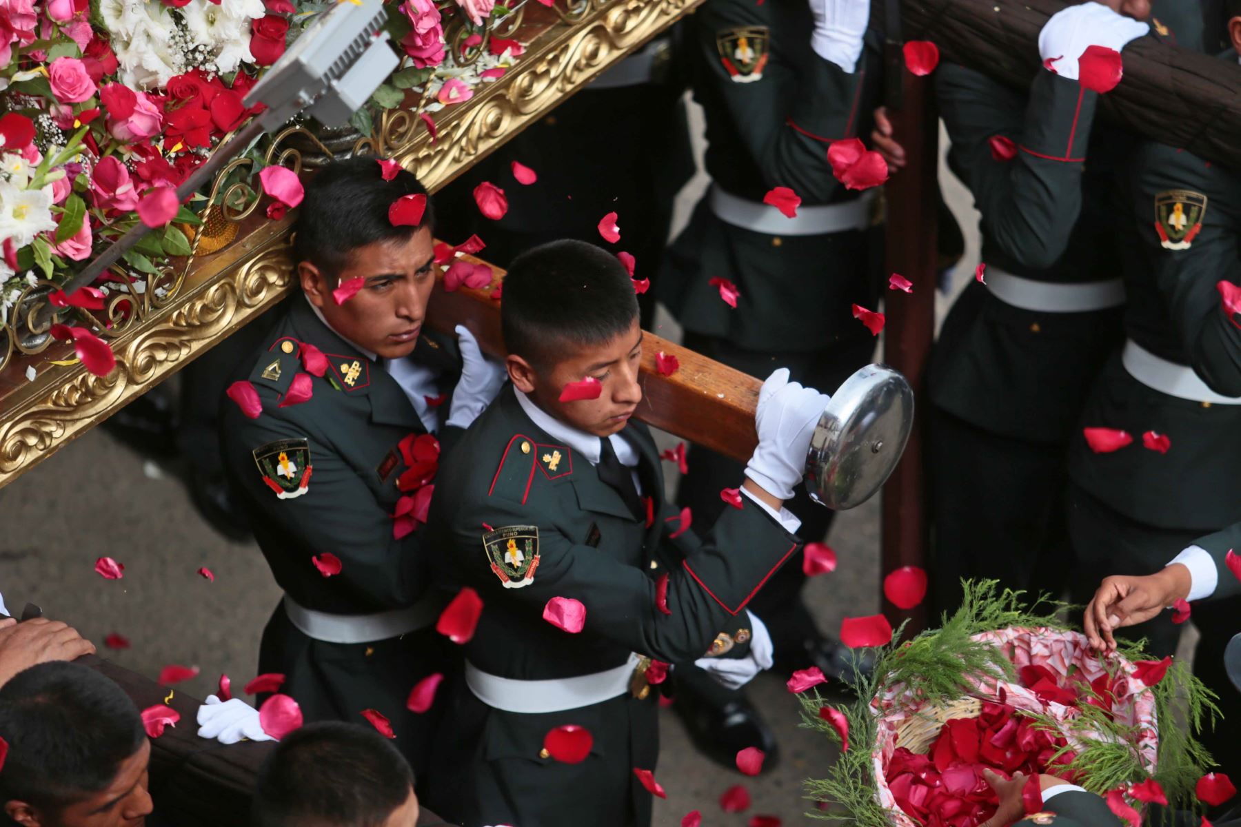 PUNO-PERÚ, FEBRERO 08. Procesión en homenaje a la Virgen de la Candelaria.Foto: ANDINA/Carlos Lezama