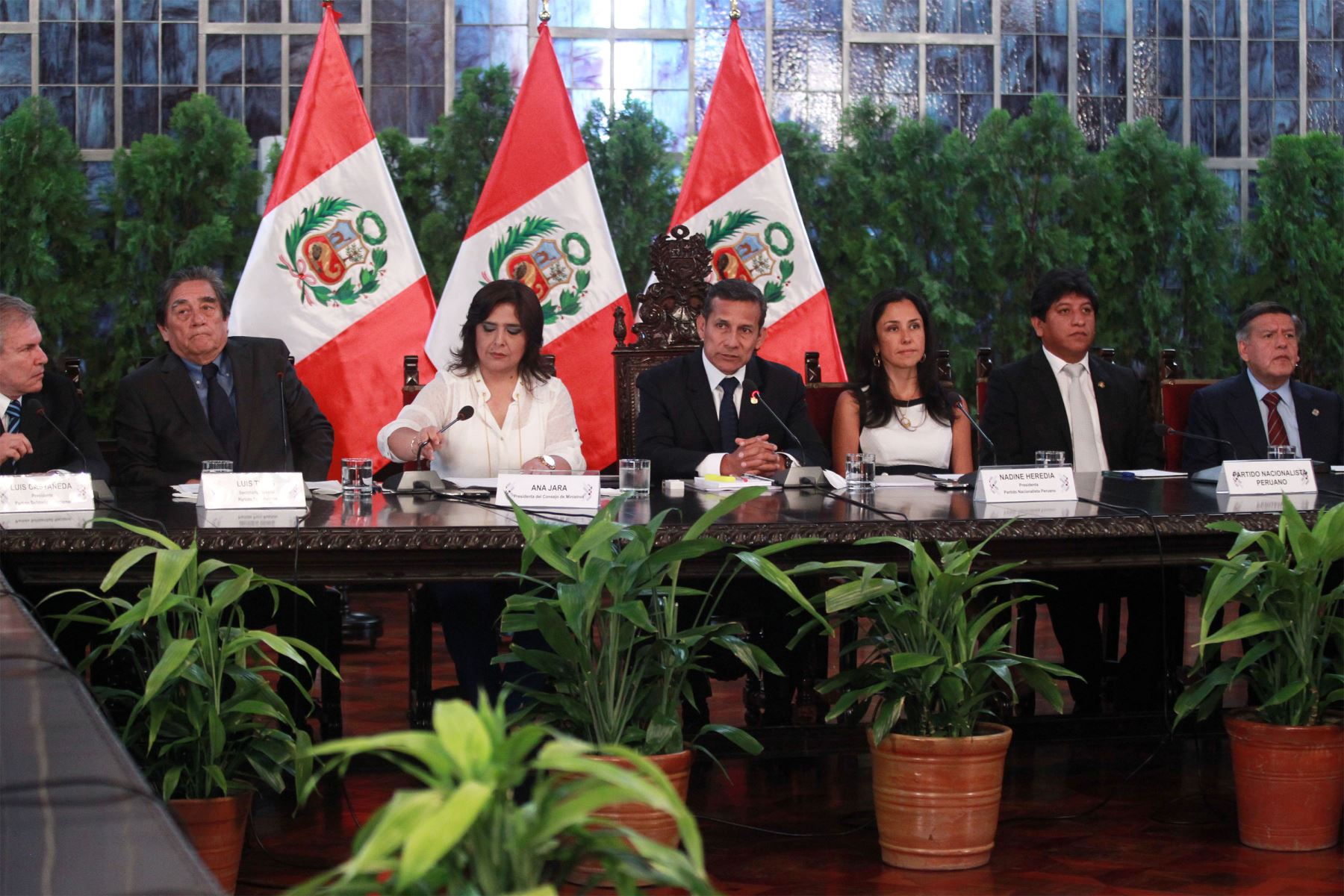 LIMA PERÚ, FEBRERO 9. Presidente Ollanta Humala y Premier Ana Jara  presiden  el dialogo nacional. Foto: ANDINA/Melina Mejia