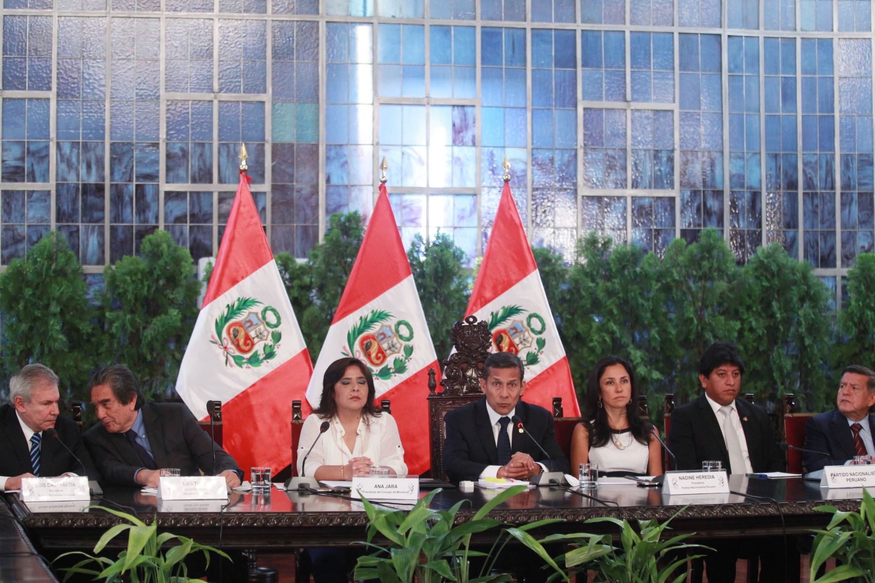 LIMA PERÚ, FEBRERO 9. Presidente Ollanta Humala y Premier Ana Jara  presiden  el dialogo nacional. Foto: ANDINA/Melina Mejia