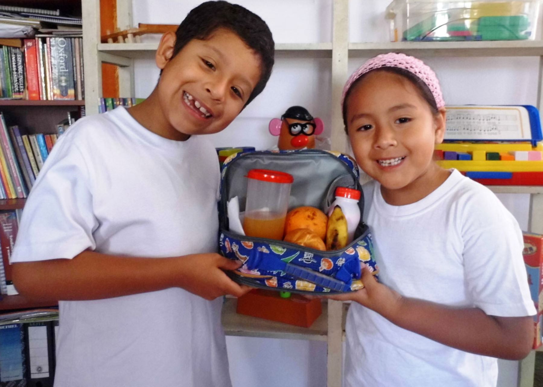 Gobierno regional del Callao promueve loncheras escolares saludables.