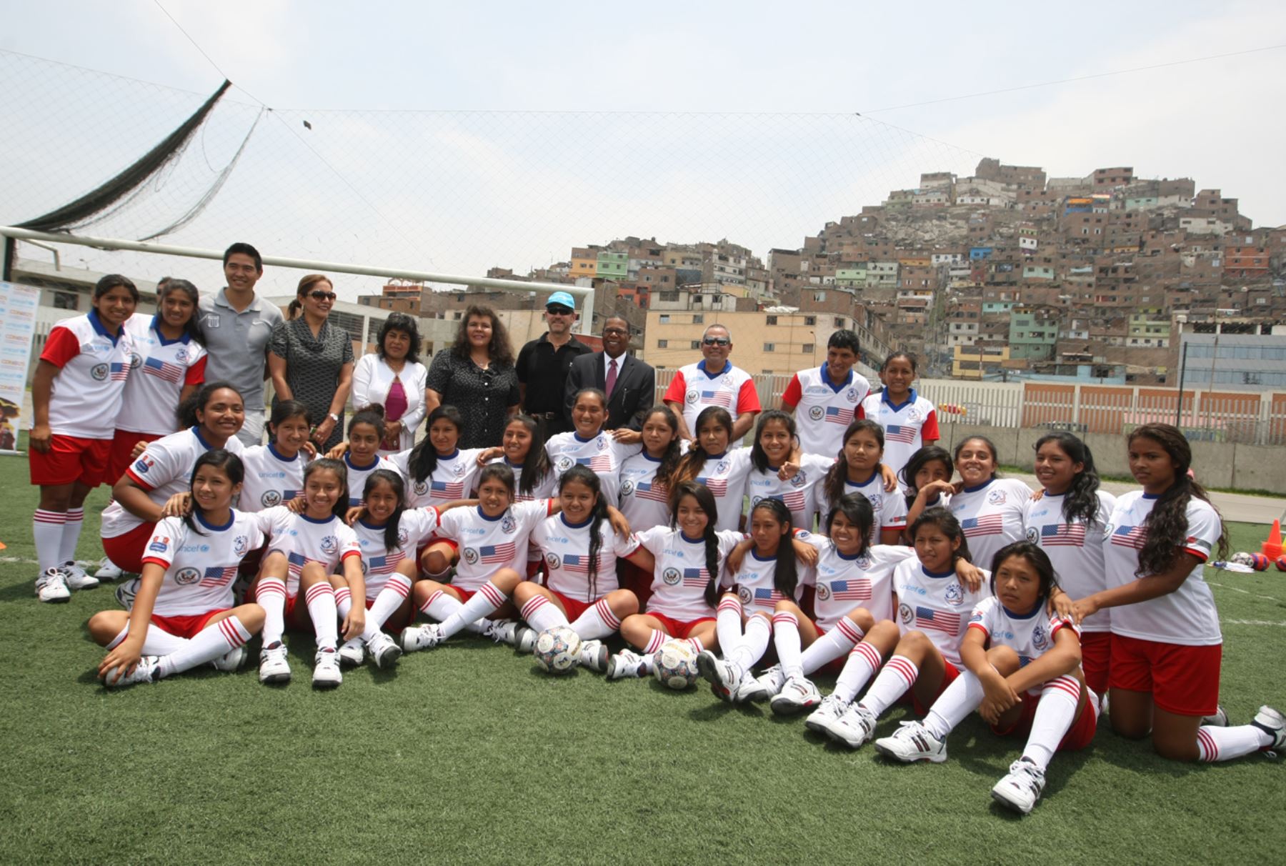 Embajada de Estados Unidos, Unicef y Ministerio de la Mujer presentan Escuela de Fútbol Femenino Usa - Perú, en La Victoria. Foto: ANDINA/Renato Pajuelo