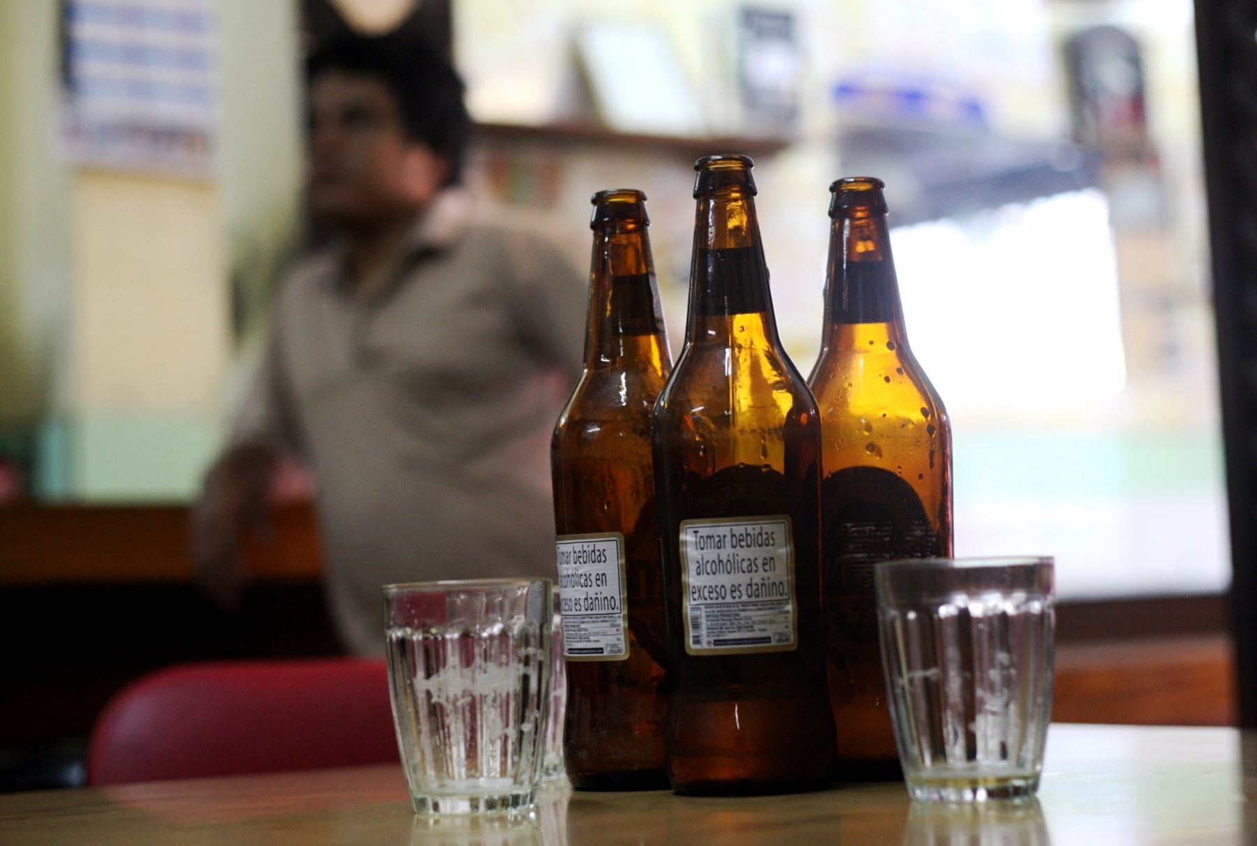 Atracones" de alcohol cada 15 días afectan más cerebro de jóvenes ...