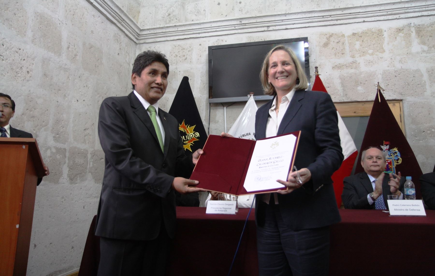 Ministra de Cultura, Diana Álvarez-Calderón, encabezó ceremonia en Arequipa.
