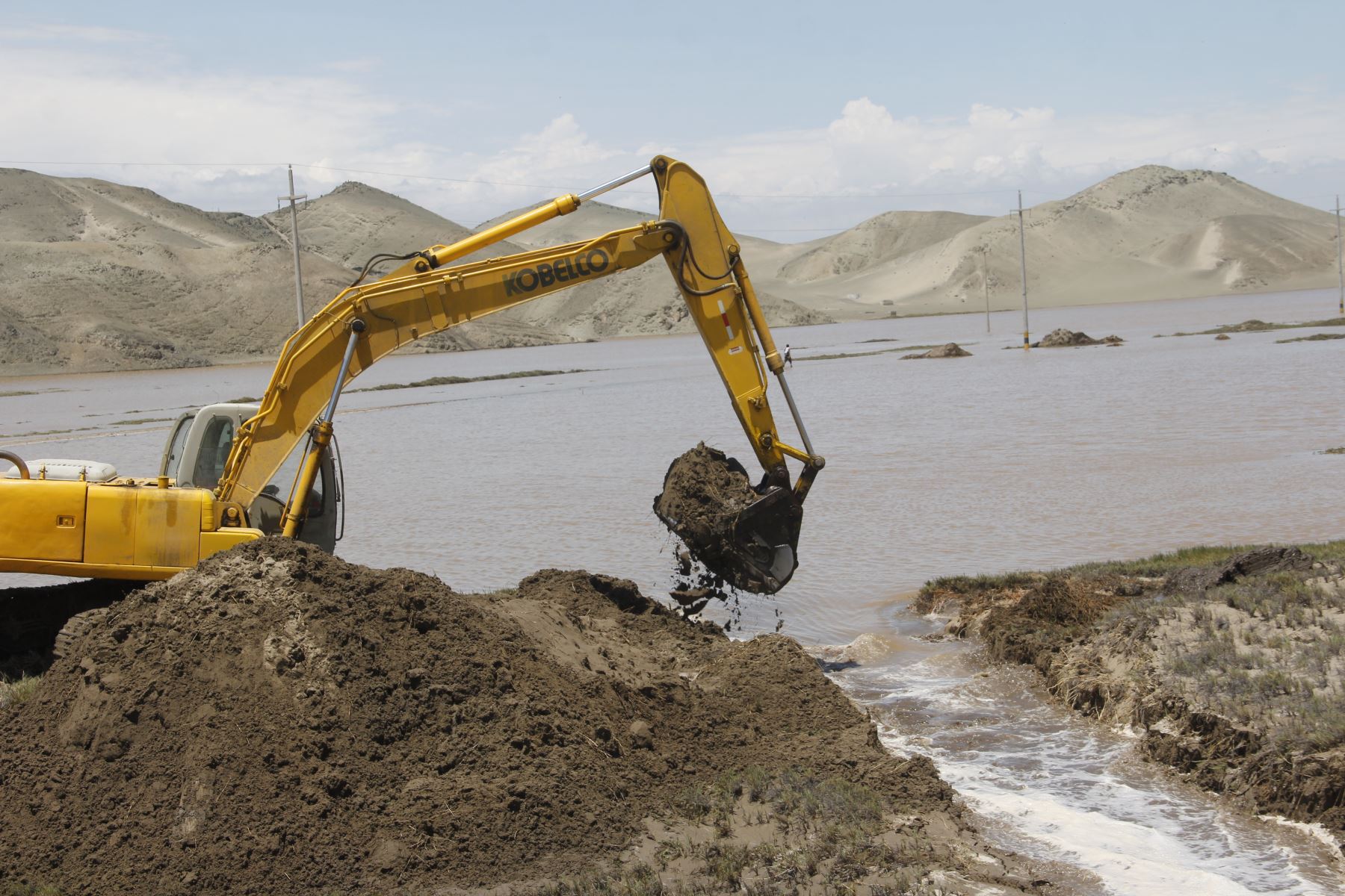 Áncash, carretera, acceso, centro, poblado, Los Chimus, inundaciones