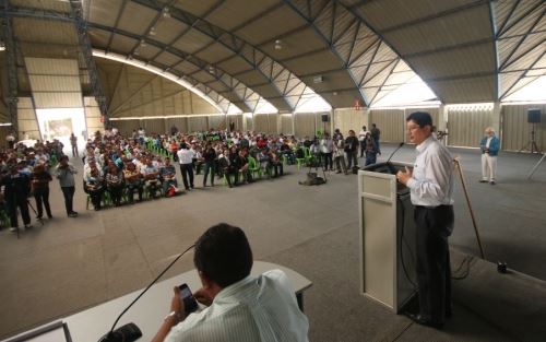 Viceministro de Minas, Guillermo Shinno, en jornada de diálogo sobre proyecto Tía María en Arequipa.