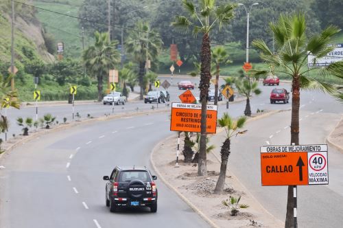 LIMA,PERÚ-ABRIL 20. Vías afectadas por obras en Costa Verde en el distrito de Barranco.Foto: ANDINA/Oscar Farje Gomero.