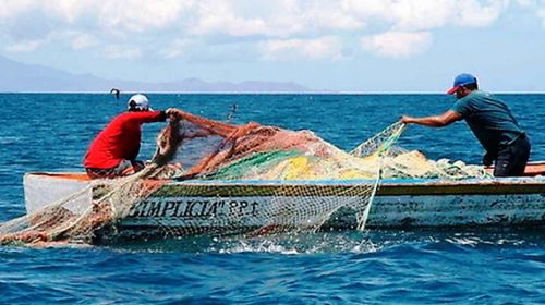 Pescadores artesanales en el mar de la región Piura (imagen referencial). Foto: ANDINA/Difusión