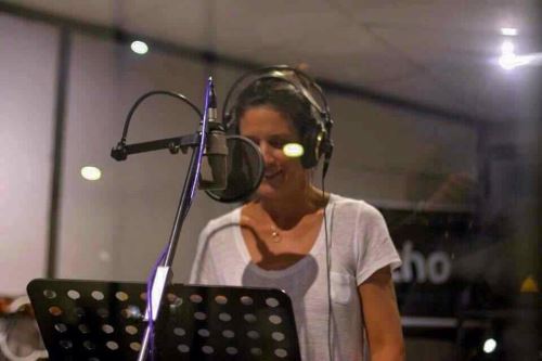 María Pía Copello a los estudios de grabación.