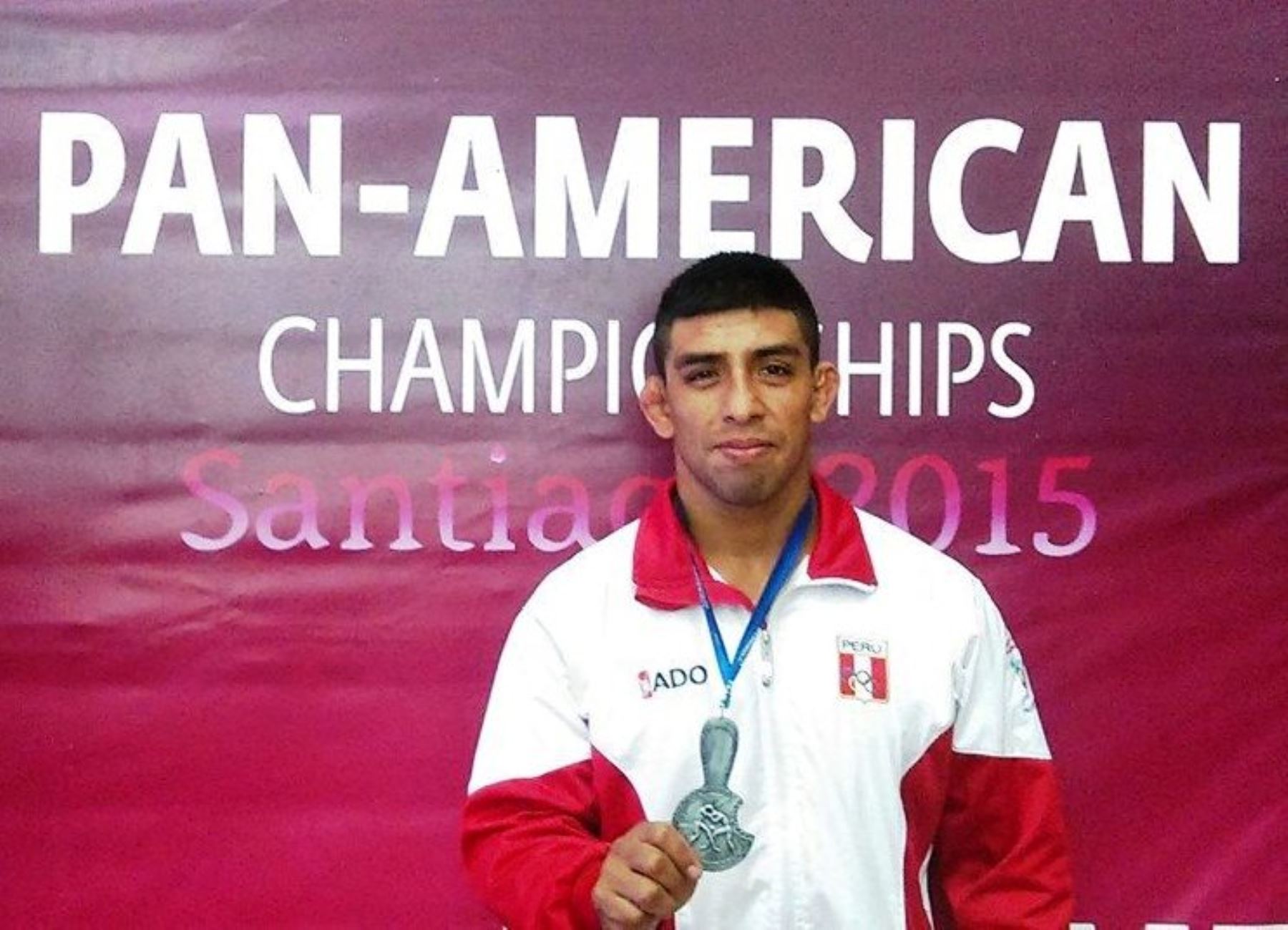 Luchadores peruanos clasificaron a Toronto 2015