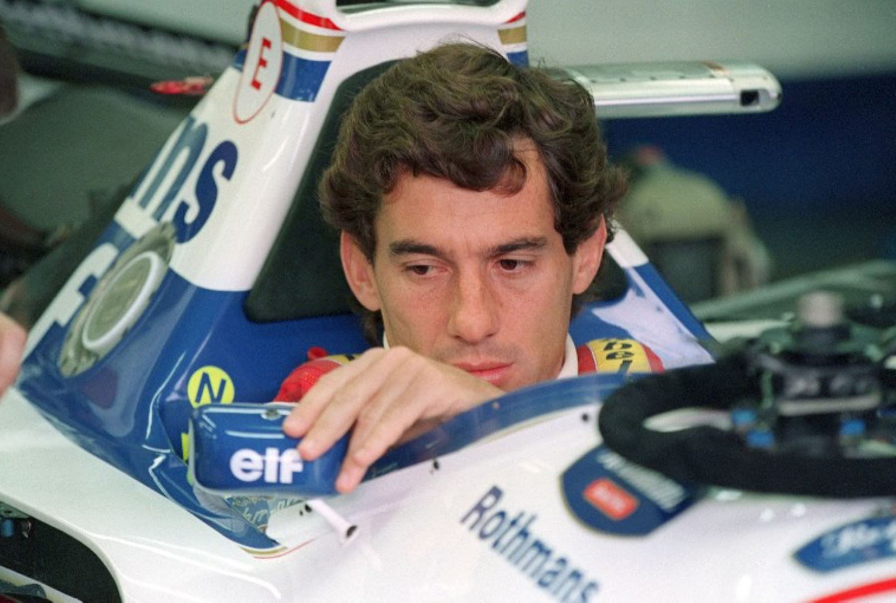 Imágenes: A 21 años de la muerte de Ayrton Senna y el mundo lo sigue