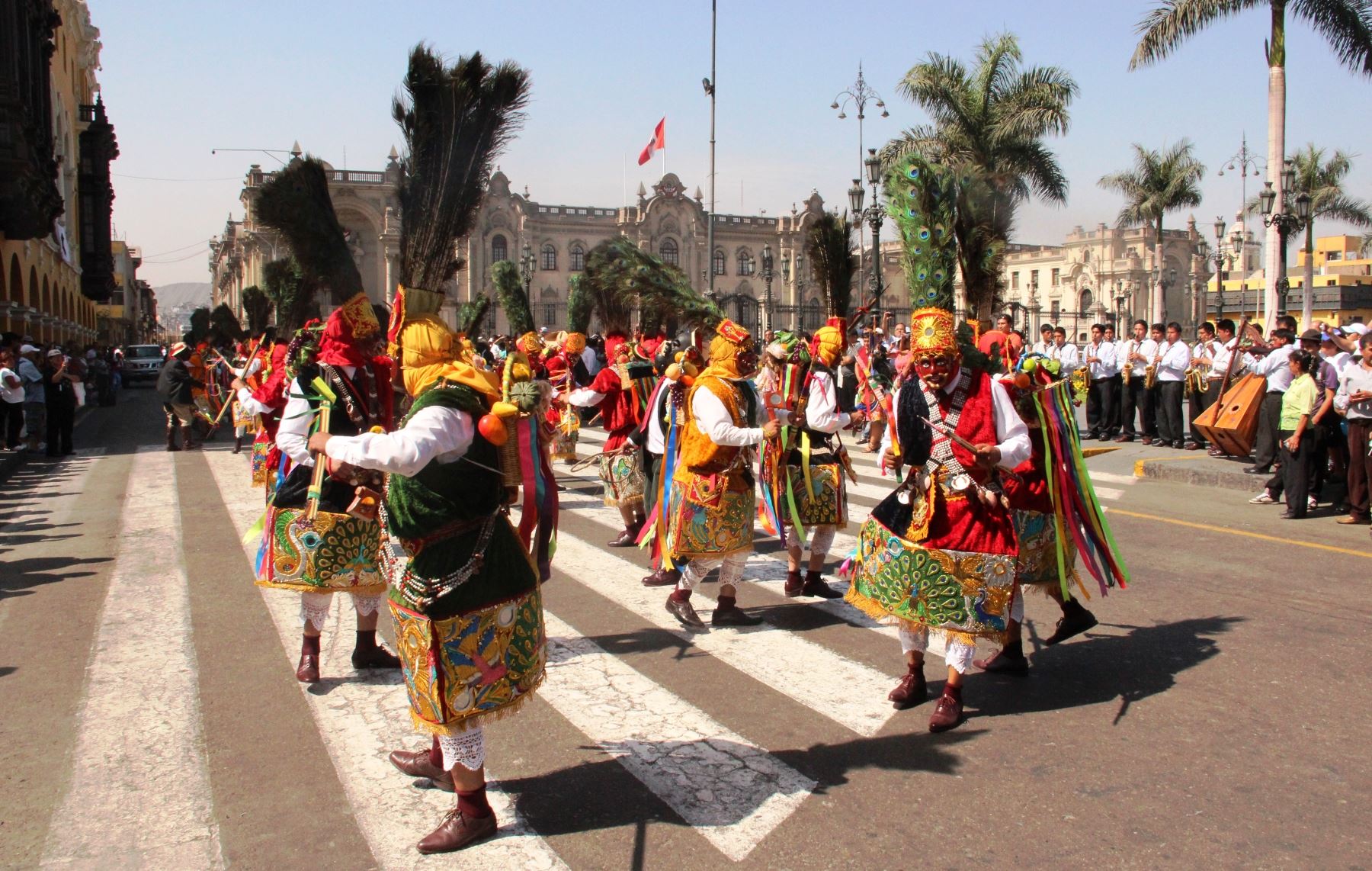 Las mejores agrupaciones dancísticas de Chupaca participan en concurso de Shapish. ANDINA