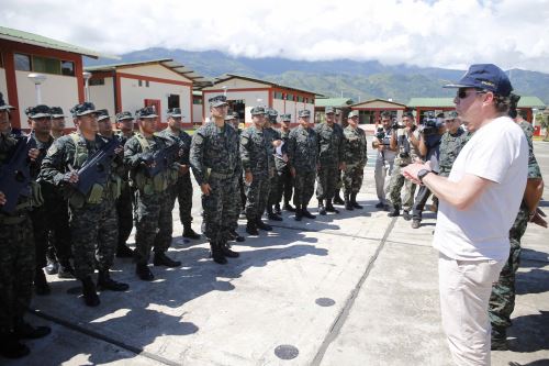 El Ministro de Defensa, Jakke Valakivi, supervisó bases contraterroristas ubicadas en el Valle de los Ríos Apurímac, Ene y Mantaro (Vraem)