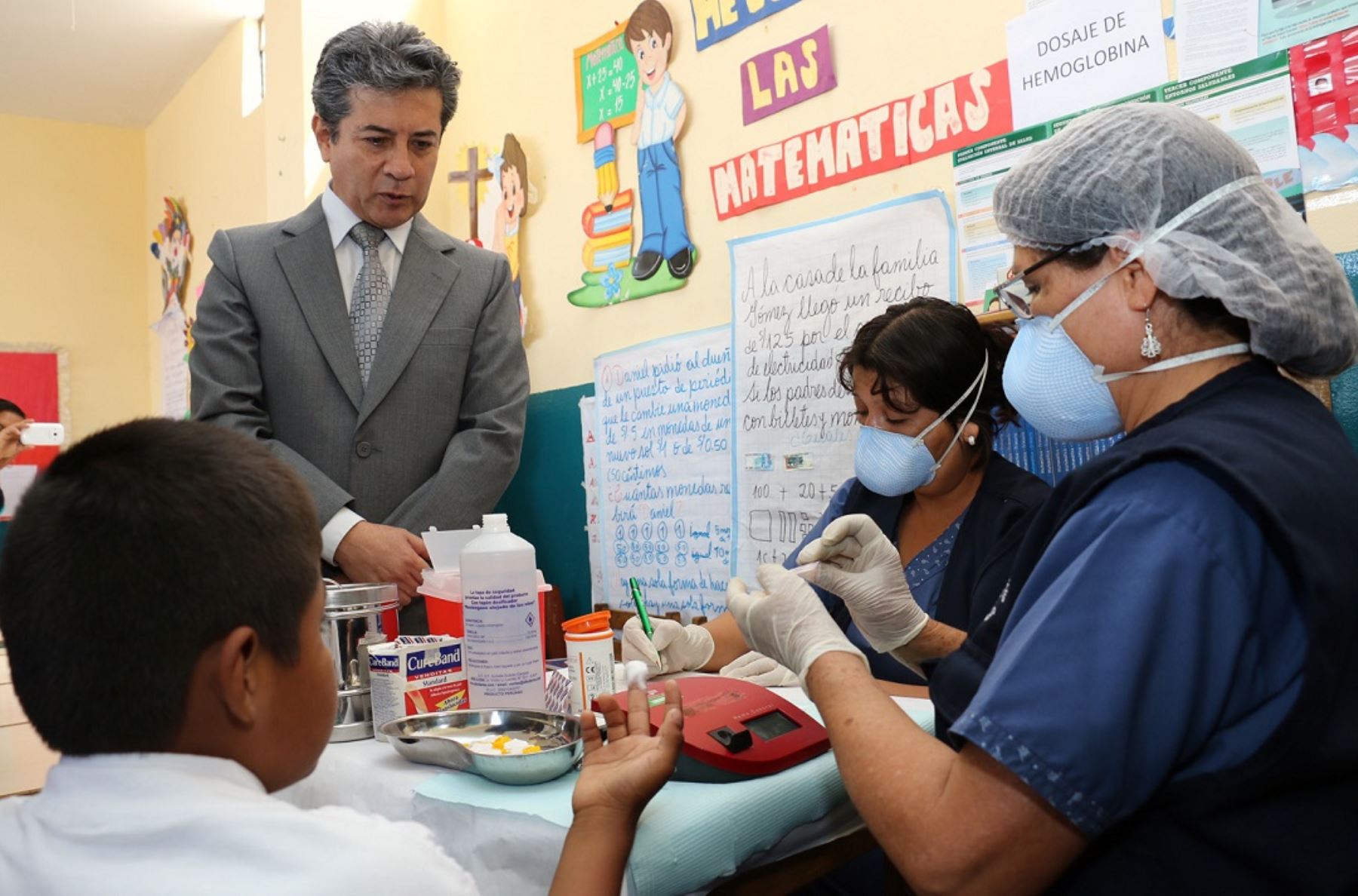Viceministro de Salud Pública, Percy Minaya, lanza Plan de Salud Escolar en colegios del Callao.