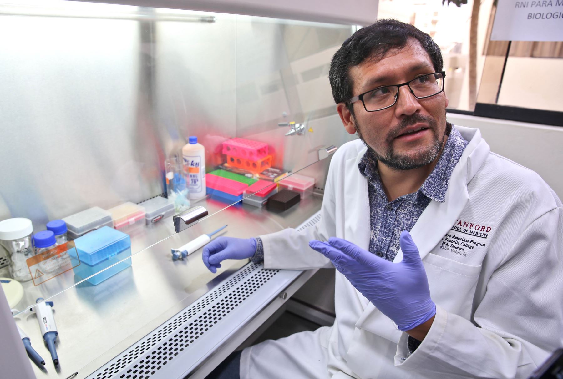 Científico peruano de la Nasa Julio Valdivia. Foto: ANDINA/Oscar Farje
