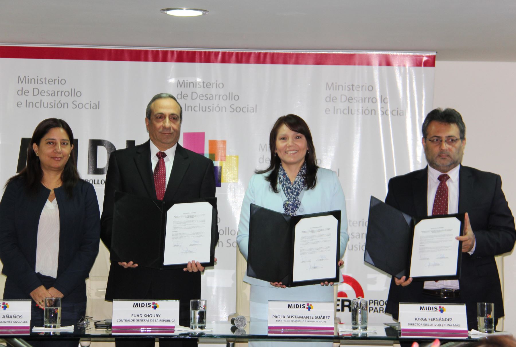 Midis y Contraloría firman compromiso para mejorar atención de Cuna Más ...