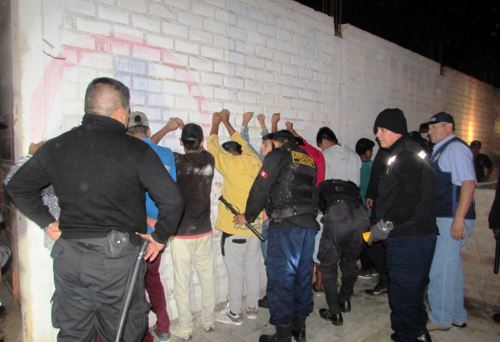 El 90% de los detenidos en los megaoperativos ejecutados por la Policía Nacional del Perú (PNP) termina con prisión preventiva de hasta por 36 meses, destacó hoy el viceministro de Orden Interno del Ministerio del Interior, Rubén Vargas. ANDINA/Difusión