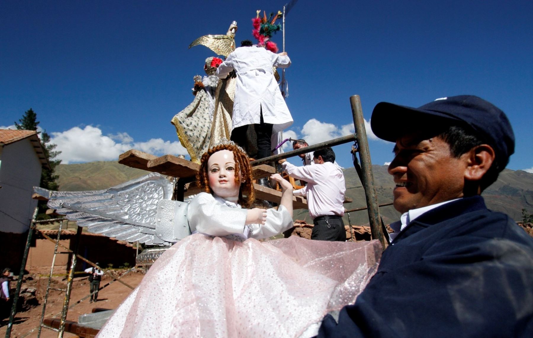 Con una emotiva ceremonia se realizó la entrega de la imagen de la Virgen Purificada de Cusco en el Centro de Restauración de Tipón. ANDINA/Percy Hurtado