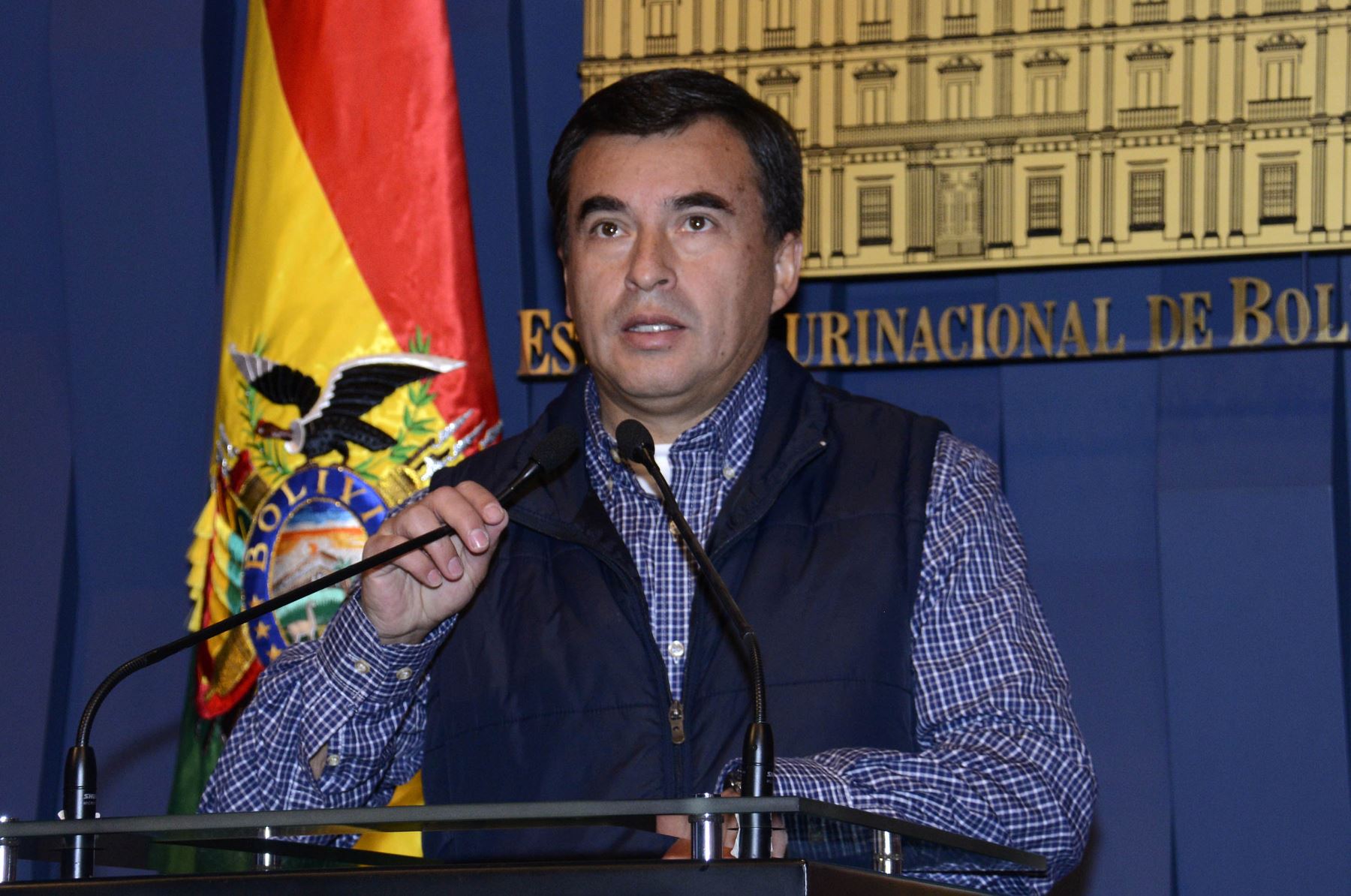 El ministro de la Presidencia, Juan Ramón Quintana, confirmó la fuga del empresario peruano Martín Belaunde Lossio. Difusión