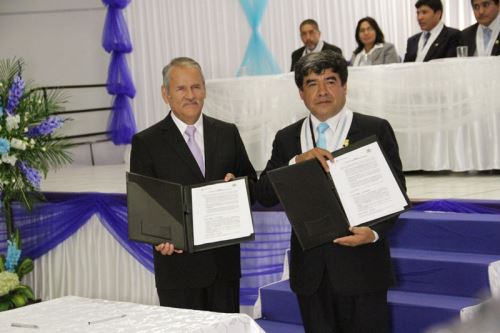 Municipalidad de Ilo y empresa Southern firman convenio para construcción de Planta de Tratamiento de Aguas Residuales. Foto: ANDINA/Difusión.