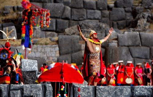 Con gran solemnidad se celebra hoy en la ciudad del Cusco el tradicional Inti Raymi o Fiesta del Sol, la actividad principal en el calendario jubilar de la Ciudad Imperial. ANDINA/Percy Hurtado Santillán