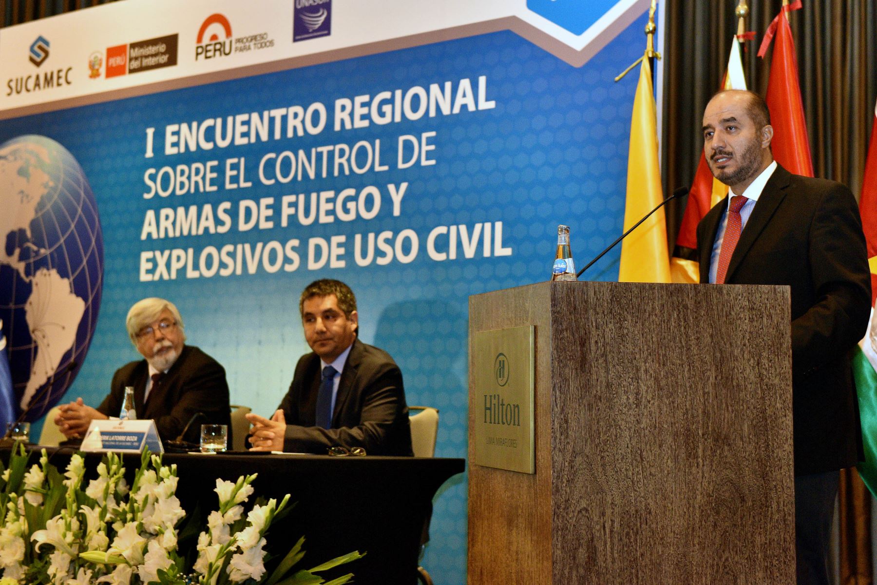 Expertos analizan situación de control de armas de fuego en países de