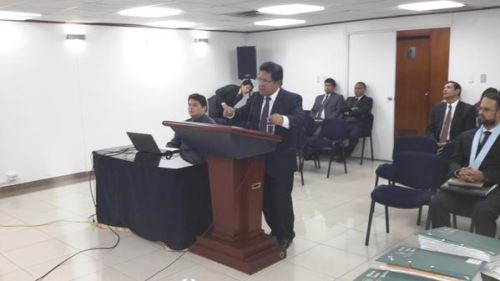 Carlos Ramos Heredia se presenta ante el pleno del Consejo Nacional de la Magistratura.