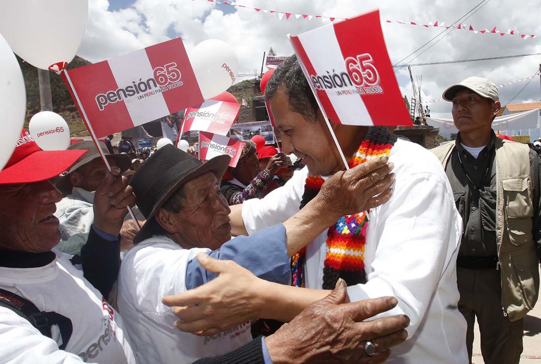Presidente de la República Ollanta Humala lanza Pensión 65 en el distrito de Yauli Foto: ANDINA/Luis Iparraguirre