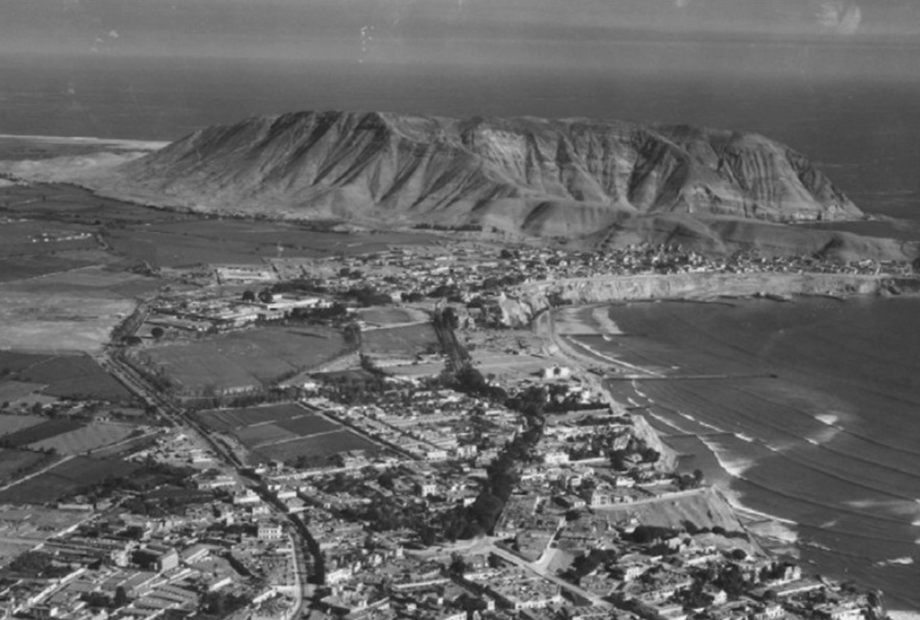 Importantes restos arqueológicos y de la guerra del Pacífico se encuentran  en Morro Solar | Noticias | Agencia Peruana de Noticias Andina