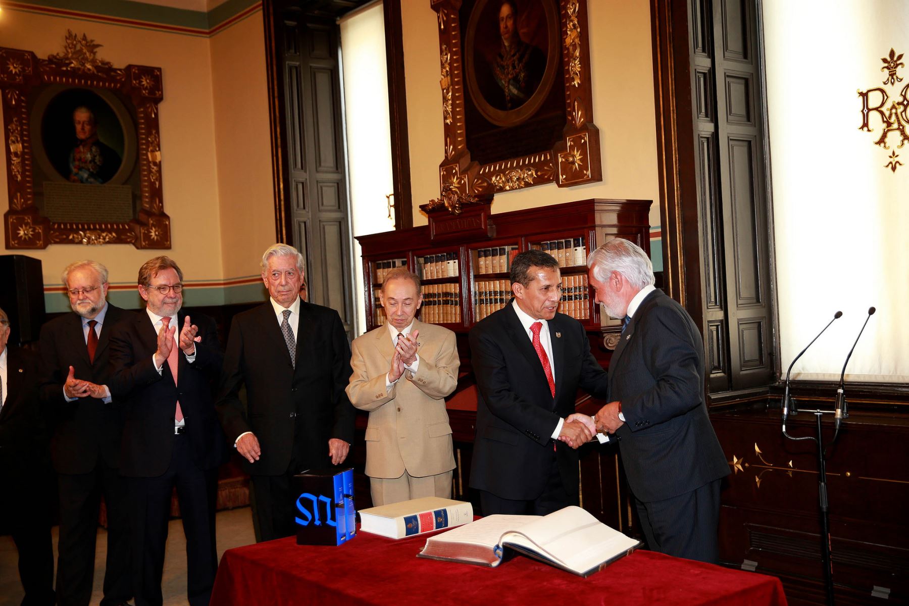Visita a la Real Academia Española de la Lengua realizó el presidente Ollanta Humala en Madrid