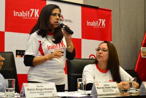 Ministra de la Mujer y Poblaciones Vulnerables, Marcela Huaita, presentó VI Carrera Inabif 7K Corre por los niños. Foto:  ANDINA