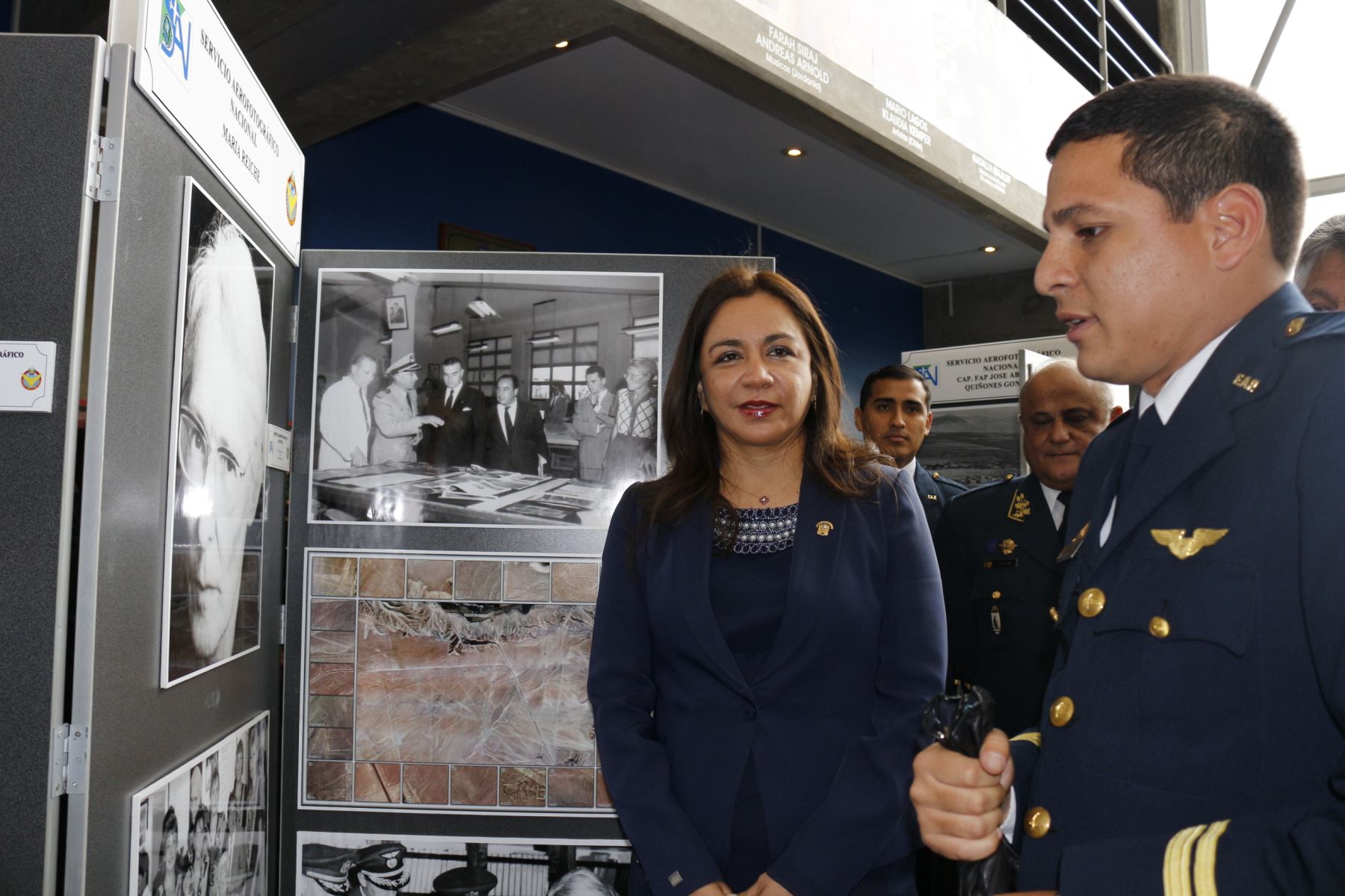 Vicepresidenta Marisol Espinoza inaugura exposición fotográfica "Una ventana a la historia a través de la fotografía aérea". ANDINA/Difusión