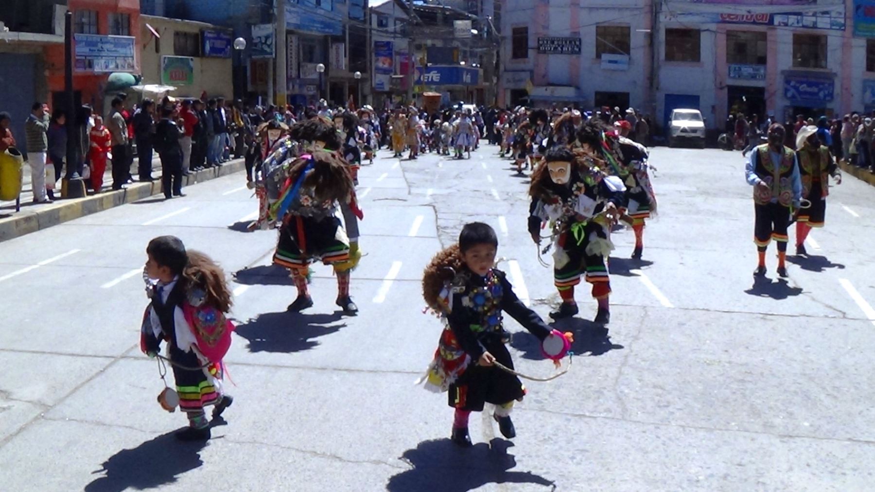 En Festival del Maíz participan cientos de turistas nacionales.