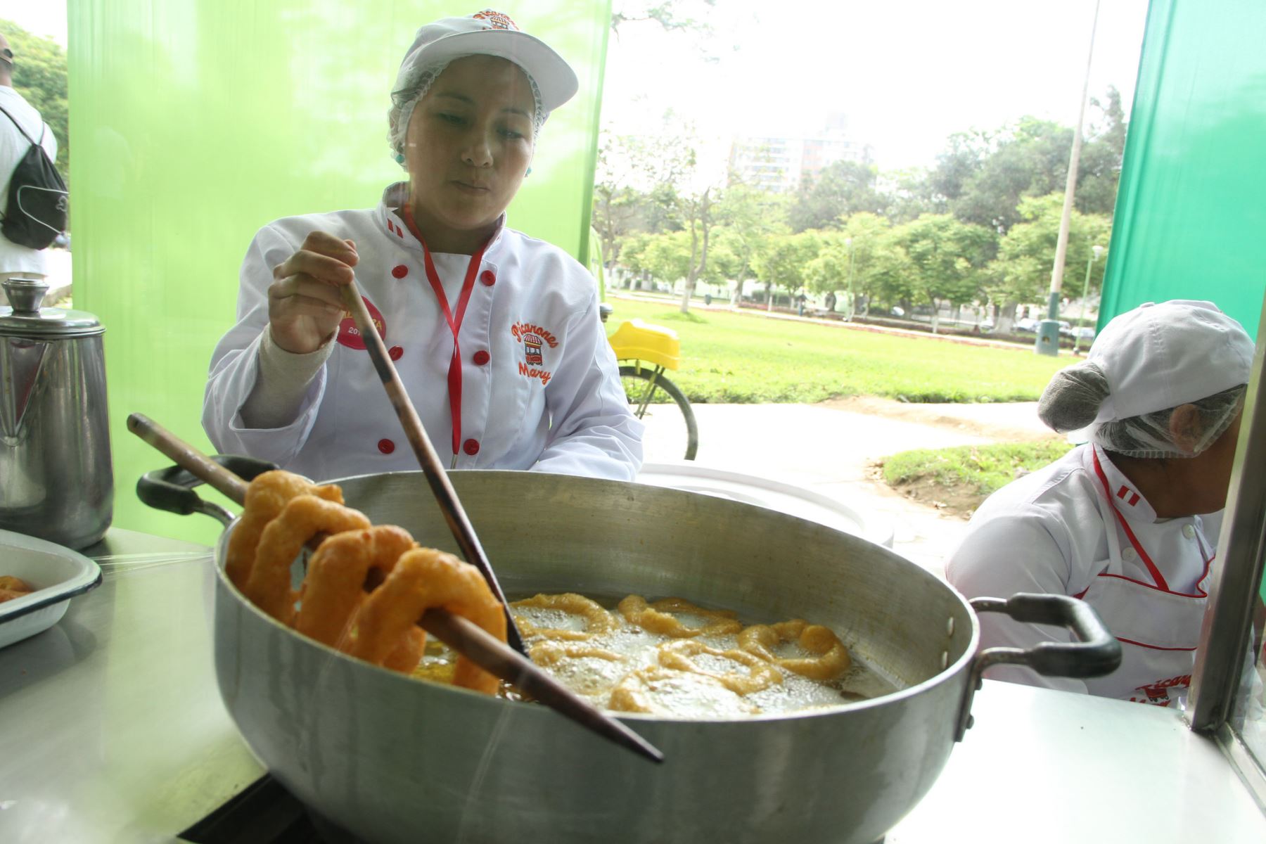 Deliciosos potajes llegarán a Mistura 2015 en tradicionales carretillas |  Noticias | Agencia Peruana de Noticias Andina