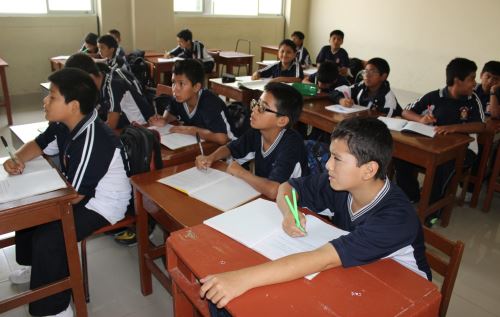 Objetivo de la norma es que las clases en los colegios de Lambayeque, Piura y Tumbes no se vean afectadas por las lluvias. Foto: ANDINA.