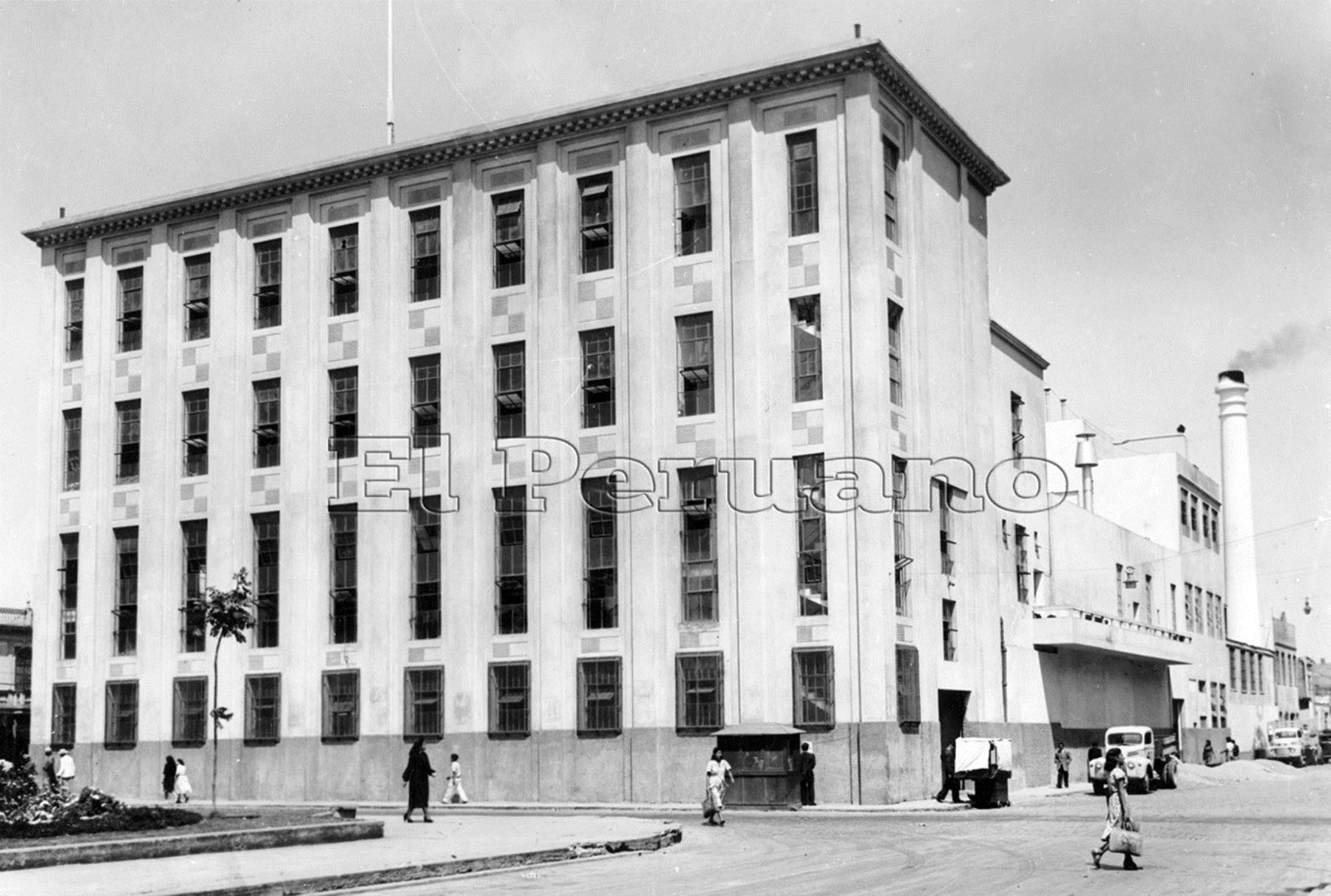 Compañía Nacional de Cerveza en 1957. Foto: Archivo El Peruano.