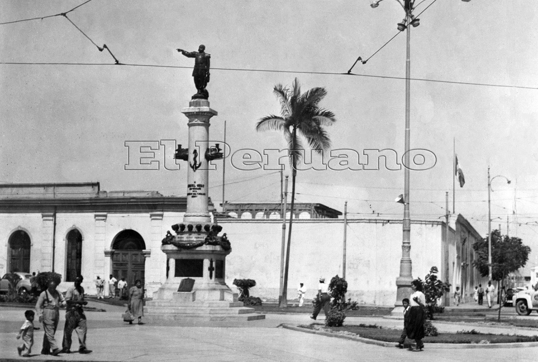 Plaza Grau en 1957. Foto: Archivo El Peruano.
