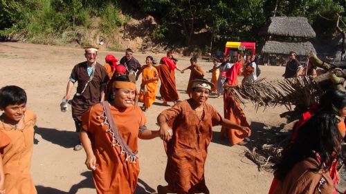 Hay un nutrido programa de actividades culturales, deportivas, económicas y de entretenimiento.