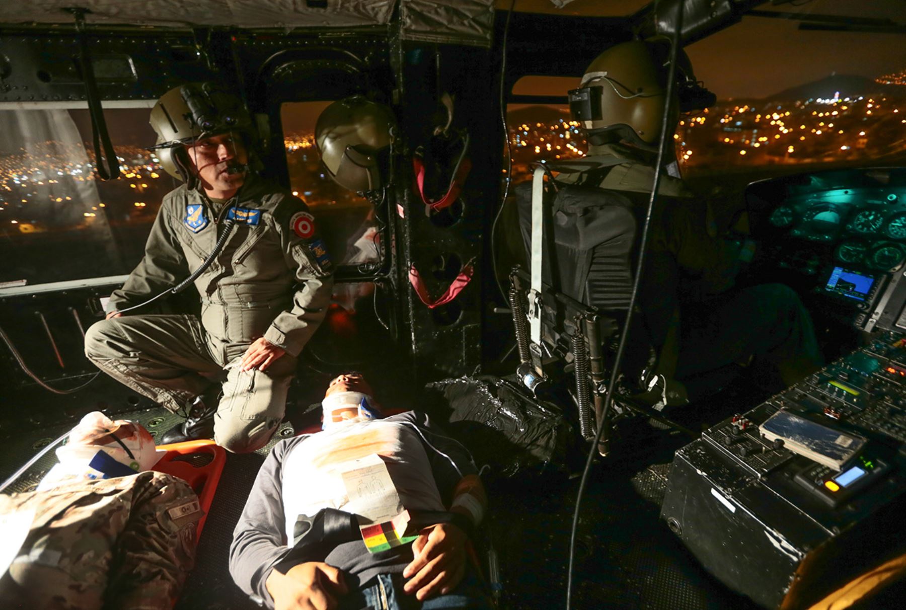 LIMA,PERÚ-SETIEMBRE 17. Simulacro de evacuación aeromédica en el hospital central de la FAP ante un eventual fenómeno el niño.Foto: ANDINA/Carlos Lezama