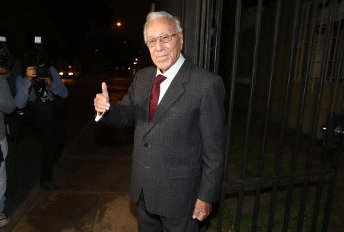 Foto: ANDINA/Vidal Tarqui Luis Bedoya reyes sostuvo una reunión con el presidente del Consejo de Ministros Pedro Cateriano esta noche.