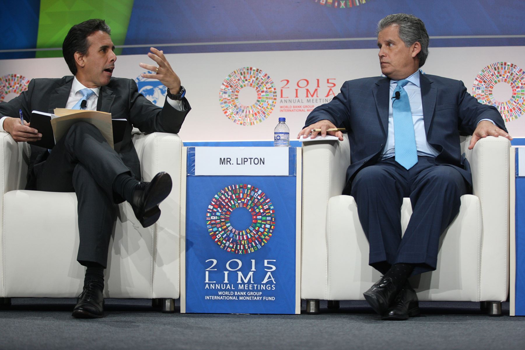 LIMA, PERÚ - OCTUBRE 07.Foro: América Latina en Primer Plano, participan  David Lipton, primer subdirector gerente del FMI, Piero Ghezzi, ministro de la Producción, Caroline Atkinson subasesora de seguridad en economía internacional de EEUU, Eswar Prasad, profesor de la universidad de Cornell y Lee Yi Shyan, ministrio de Industria de Singapur.

Foto: ANDINA/Juan Carlos Guzmán Negrini.