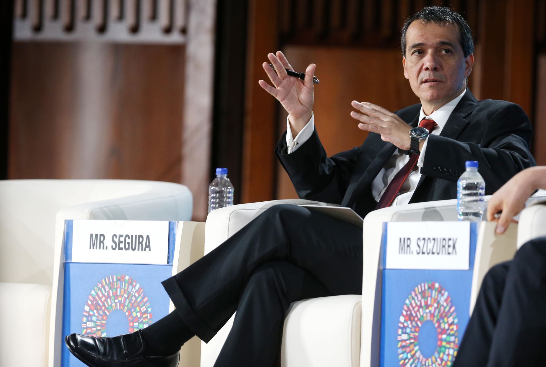 LIMA PERÚ, OCTUBRE 7. Ministro de Economia, Alonso Segura participa en reuniones del Banco Mundial y FIM Internacional Foto: ANDINA/Melina Mejía