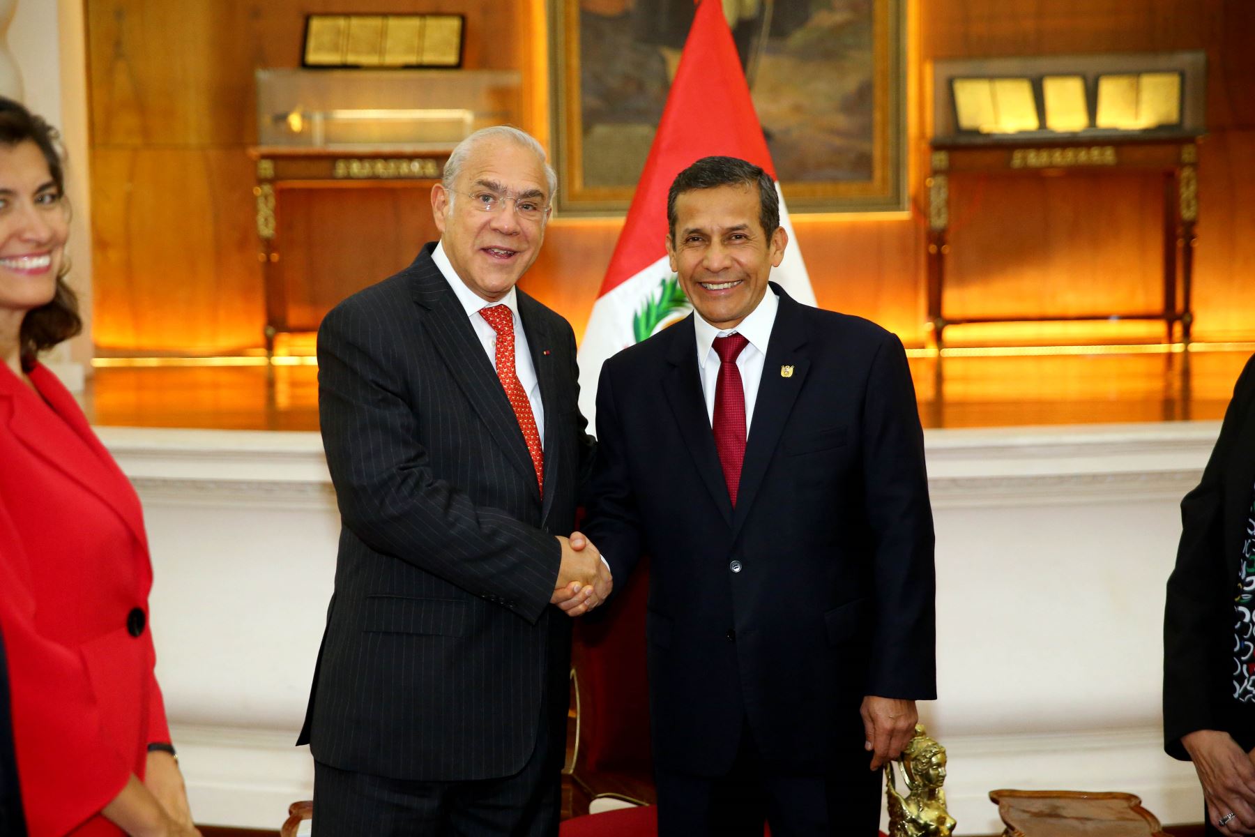 LIMA,PERU OCTUBRE 06. Audiencia con el Secretario General de la Organización para la Cooperación y el Desarrollo Económicos (OCDE), José Ángel Gurría, sostuvo el presidente Ollanta Humala.
 Foto: ANDINA/Prensa Presidencia
