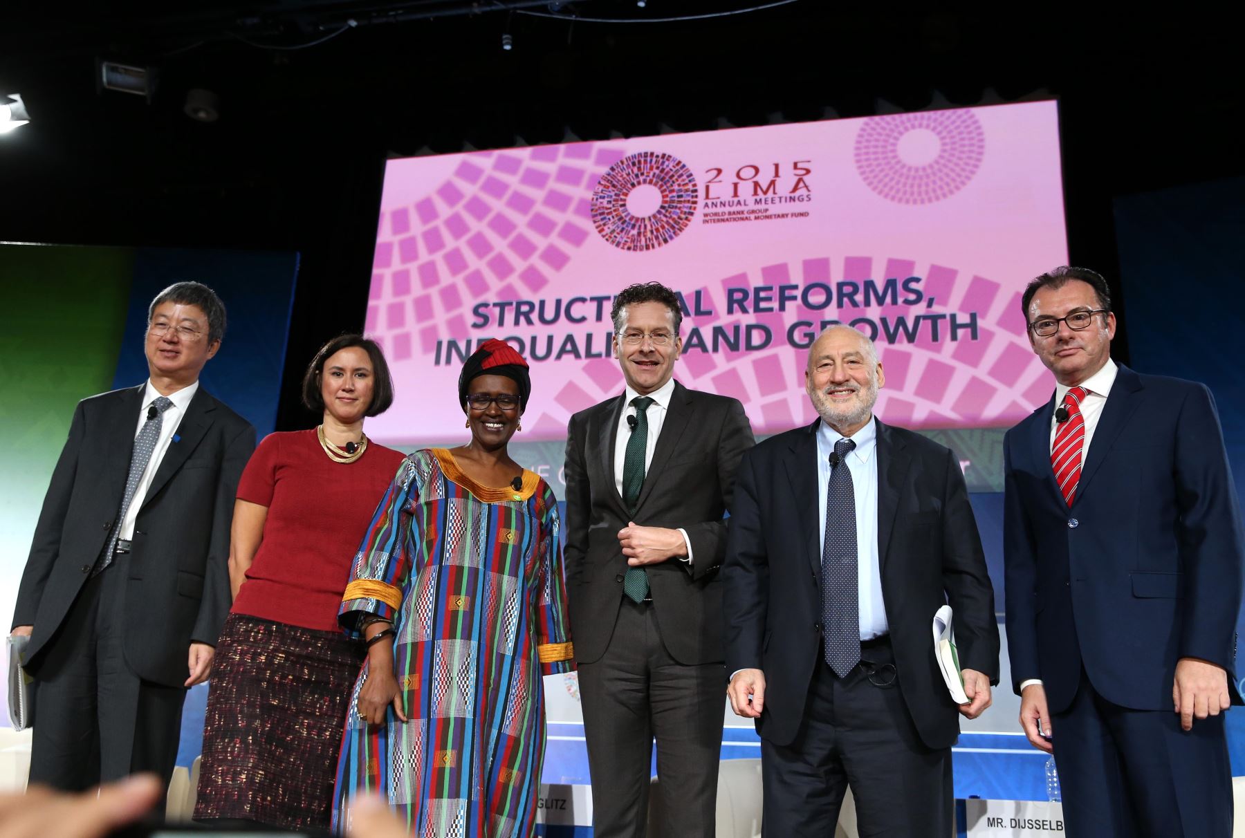 LIMA PERÚ, OCTUBRE 9. El premio Novel de Economia, Joseph Stiglitz participa de las Reuniones Anuales del Banco Mundial y el FMIFoto: ANDINA/Melina Mejía