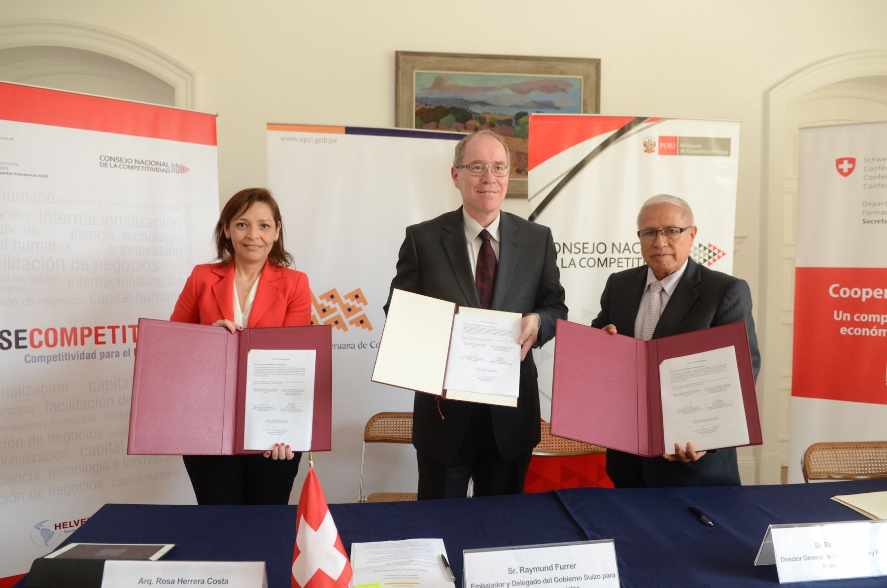 Firma del acuerdo entre Perú y Suiza con la finalidad de mejorar la competitividad. Foto: Difusión.