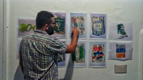 Jóvenes usan el arte para alertar sobre peligros de contaminación en los mares