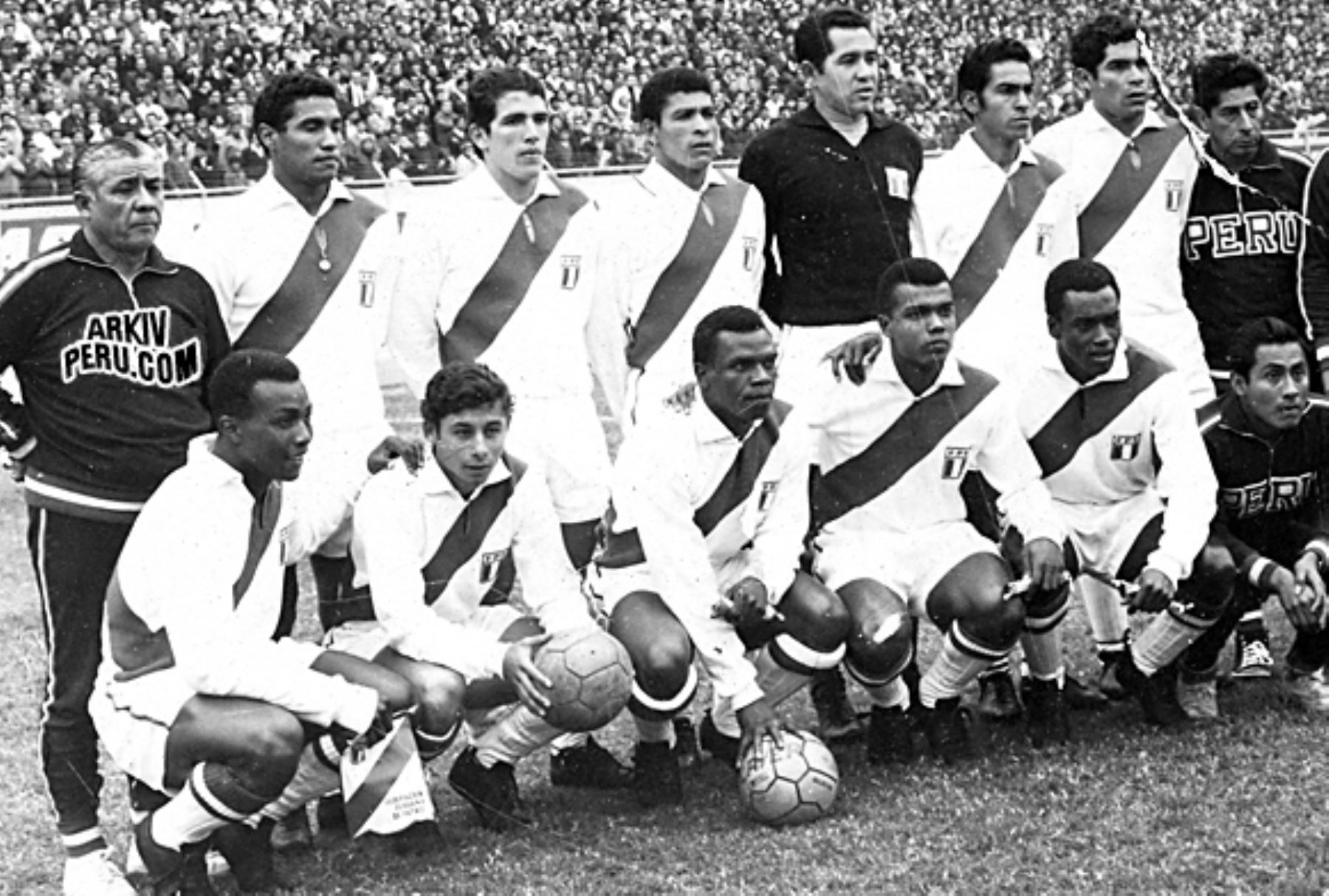 Perú derrotó 1-0 a Argentina y clasificó al Mundial.