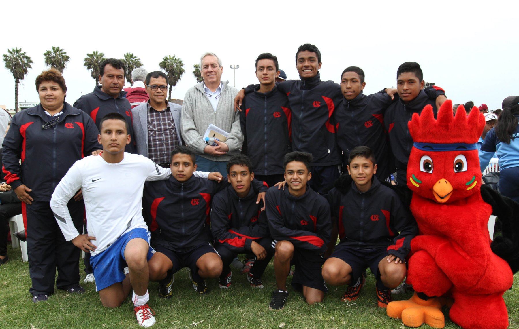 Equipo del colegio Señor de los Milagros, de Ica, obtuvo la medalla de oro de Juegos Deportivos Escolares Nacionales 2015, en la categoría de fútbol de varones.